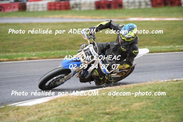 http://v2.adecom-photo.com/images//8.MOTO/2023/10_SUPERMOTARD_LOHEAC_2023/PRESTIGE_S1/BELLOT_Jordan/41A_9926.JPG