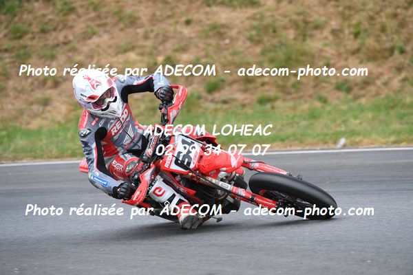 http://v2.adecom-photo.com/images//8.MOTO/2023/10_SUPERMOTARD_LOHEAC_2023/PRESTIGE_S1/BIDART_Sylvain/41A_7594.JPG