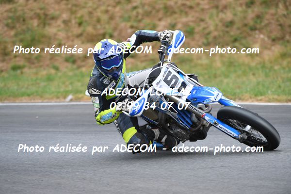 http://v2.adecom-photo.com/images//8.MOTO/2023/10_SUPERMOTARD_LOHEAC_2023/PRESTIGE_S1/PERNAT_Gabin/41A_7539.JPG