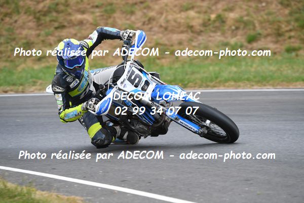 http://v2.adecom-photo.com/images//8.MOTO/2023/10_SUPERMOTARD_LOHEAC_2023/PRESTIGE_S1/PERNAT_Gabin/41A_7646.JPG