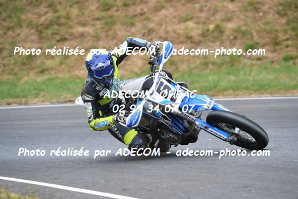 http://v2.adecom-photo.com/images//8.MOTO/2023/10_SUPERMOTARD_LOHEAC_2023/PRESTIGE_S1/PERNAT_Gabin/41A_7672.JPG