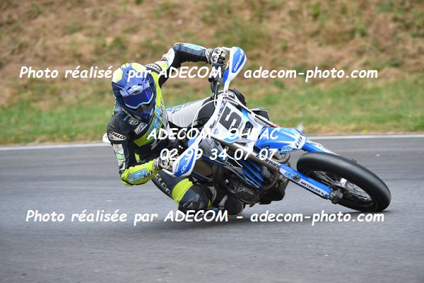http://v2.adecom-photo.com/images//8.MOTO/2023/10_SUPERMOTARD_LOHEAC_2023/PRESTIGE_S1/PERNAT_Gabin/41A_7673.JPG