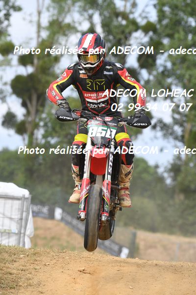 http://v2.adecom-photo.com/images//8.MOTO/2023/10_SUPERMOTARD_LOHEAC_2023/S2/BAZOT_Gregory/41A_1260.JPG