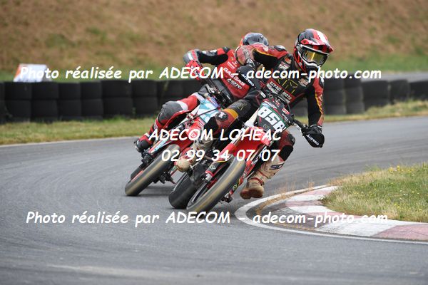 http://v2.adecom-photo.com/images//8.MOTO/2023/10_SUPERMOTARD_LOHEAC_2023/S2/BAZOT_Gregory/41A_6201.JPG