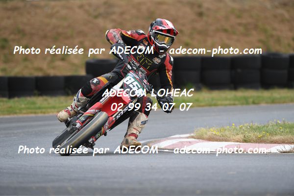 http://v2.adecom-photo.com/images//8.MOTO/2023/10_SUPERMOTARD_LOHEAC_2023/S2/BAZOT_Gregory/41A_6367.JPG