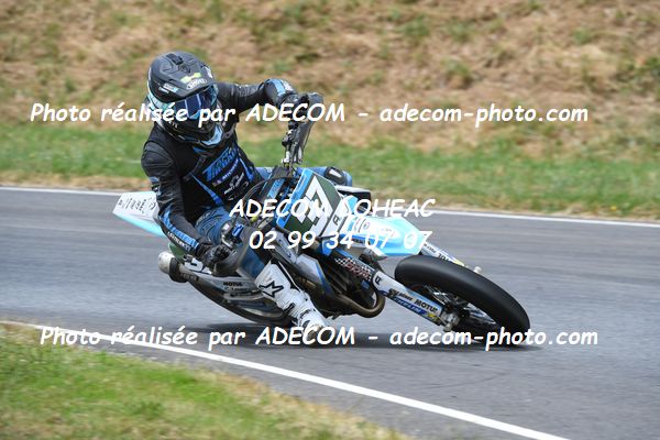 http://v2.adecom-photo.com/images//8.MOTO/2023/10_SUPERMOTARD_LOHEAC_2023/S2/DABERT_Sylvain/41A_8689.JPG