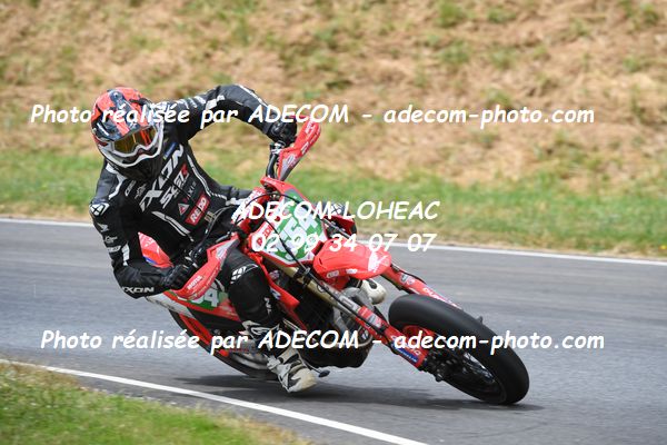 http://v2.adecom-photo.com/images//8.MOTO/2023/10_SUPERMOTARD_LOHEAC_2023/S2/DUPRAT_Yoan/41A_8608.JPG
