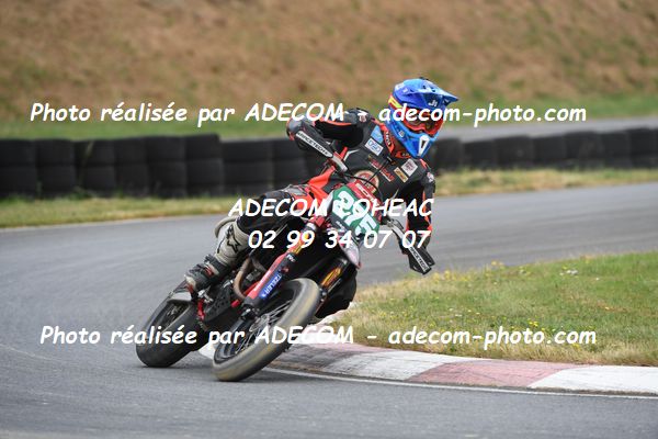 http://v2.adecom-photo.com/images//8.MOTO/2023/10_SUPERMOTARD_LOHEAC_2023/S2/GUIGUE_Evan/41A_6199.JPG