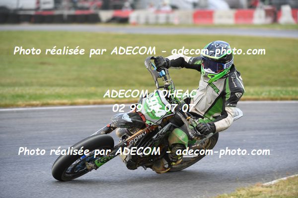 http://v2.adecom-photo.com/images//8.MOTO/2023/10_SUPERMOTARD_LOHEAC_2023/S2/QUESNEL_Valentin/41A_9562.JPG