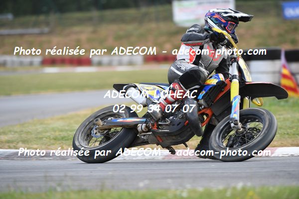 http://v2.adecom-photo.com/images//8.MOTO/2023/10_SUPERMOTARD_LOHEAC_2023/S3/BOUGON_Jeanne/41A_9231.JPG