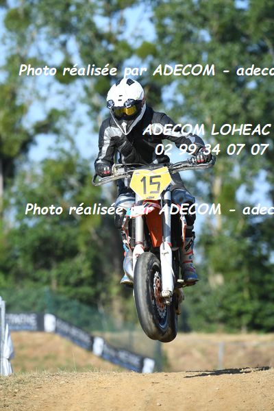 http://v2.adecom-photo.com/images//8.MOTO/2023/10_SUPERMOTARD_LOHEAC_2023/S3/ESCOULA_Leo/41A_0292.JPG