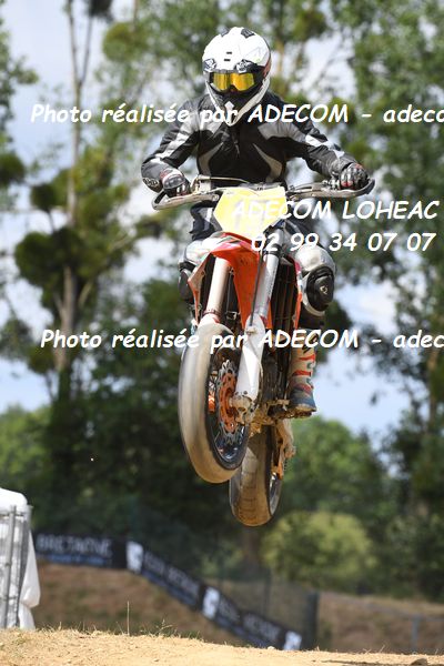 http://v2.adecom-photo.com/images//8.MOTO/2023/10_SUPERMOTARD_LOHEAC_2023/S3/ESCOULA_Leo/41A_1841.JPG