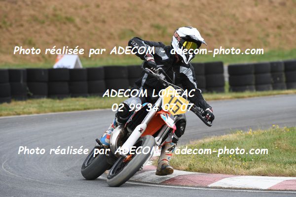 http://v2.adecom-photo.com/images//8.MOTO/2023/10_SUPERMOTARD_LOHEAC_2023/S3/ESCOULA_Leo/41A_6112.JPG