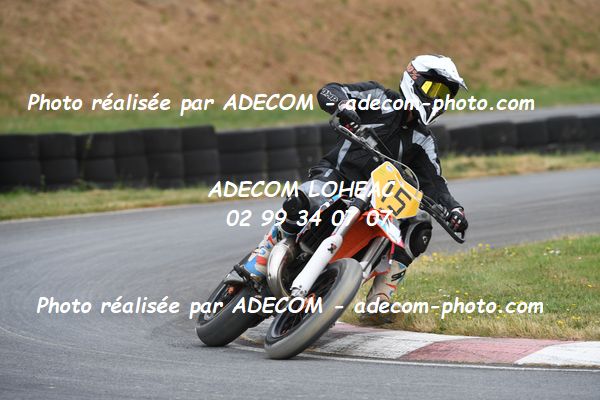 http://v2.adecom-photo.com/images//8.MOTO/2023/10_SUPERMOTARD_LOHEAC_2023/S3/ESCOULA_Leo/41A_6125.JPG