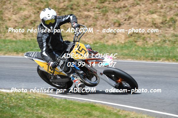 http://v2.adecom-photo.com/images//8.MOTO/2023/10_SUPERMOTARD_LOHEAC_2023/S3/ESCOULA_Leo/41A_8507.JPG