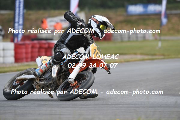 http://v2.adecom-photo.com/images//8.MOTO/2023/10_SUPERMOTARD_LOHEAC_2023/S3/ESCOULA_Leo/41A_9218.JPG