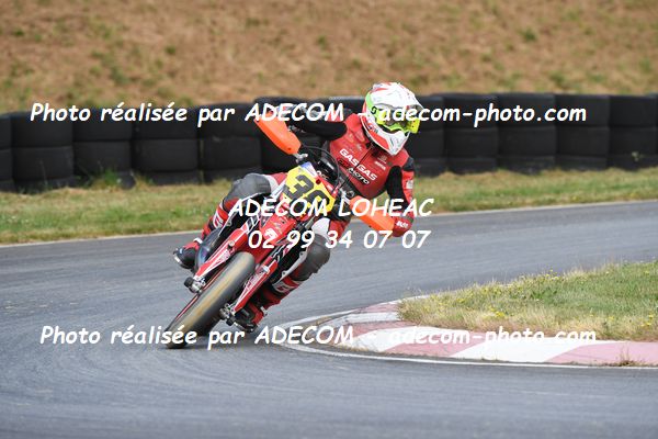 http://v2.adecom-photo.com/images//8.MOTO/2023/10_SUPERMOTARD_LOHEAC_2023/S3/GUERRERO_Tony/41A_6057.JPG