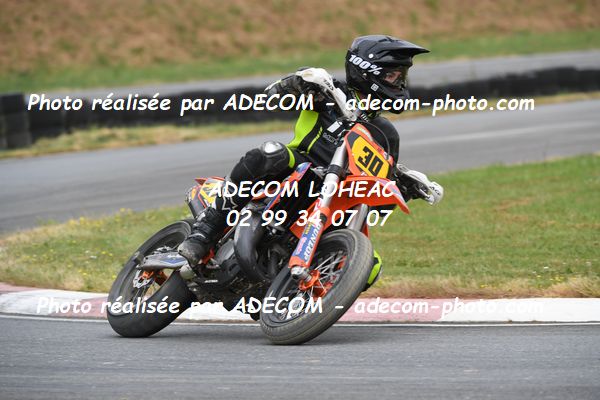 http://v2.adecom-photo.com/images//8.MOTO/2023/10_SUPERMOTARD_LOHEAC_2023/S3/MAZAUD_Thomas/41A_6166.JPG