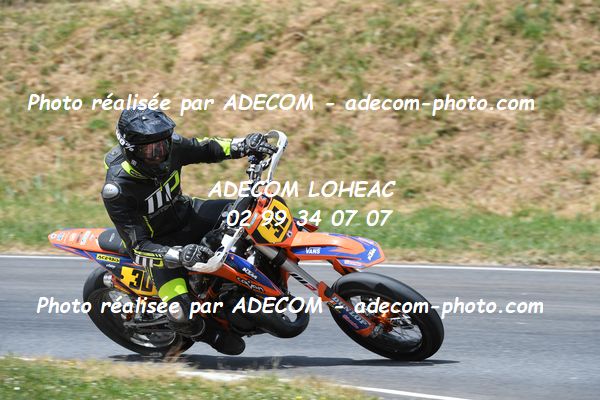 http://v2.adecom-photo.com/images//8.MOTO/2023/10_SUPERMOTARD_LOHEAC_2023/S3/MAZAUD_Thomas/41A_8497.JPG