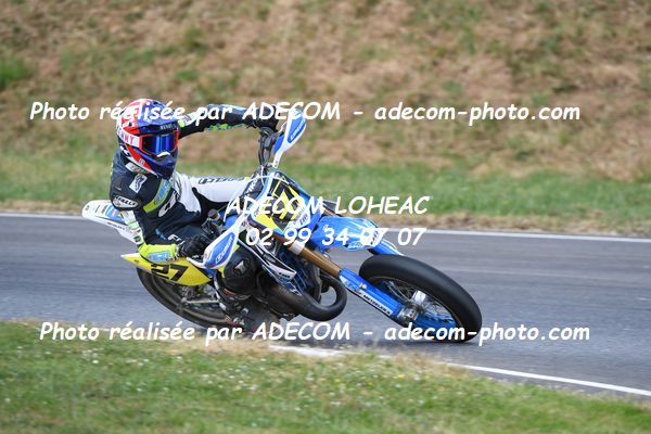 http://v2.adecom-photo.com/images//8.MOTO/2023/10_SUPERMOTARD_LOHEAC_2023/S3/PERNAT_Jules/41A_8533.JPG