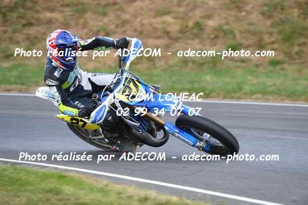 http://v2.adecom-photo.com/images//8.MOTO/2023/10_SUPERMOTARD_LOHEAC_2023/S3/PERNAT_Jules/41A_8566.JPG