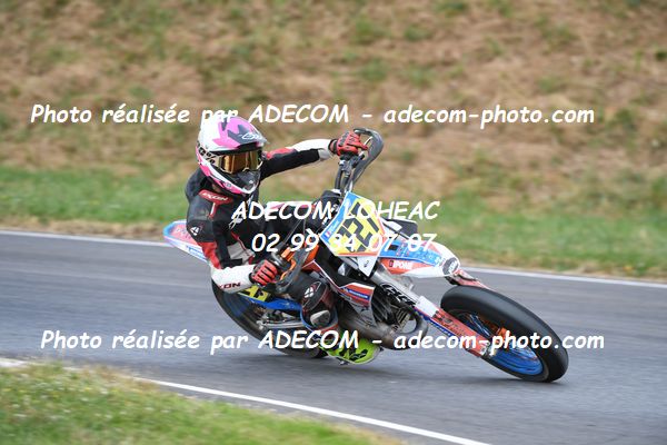 http://v2.adecom-photo.com/images//8.MOTO/2023/10_SUPERMOTARD_LOHEAC_2023/S3/STOJANOVIC_Adam/41A_8568.JPG