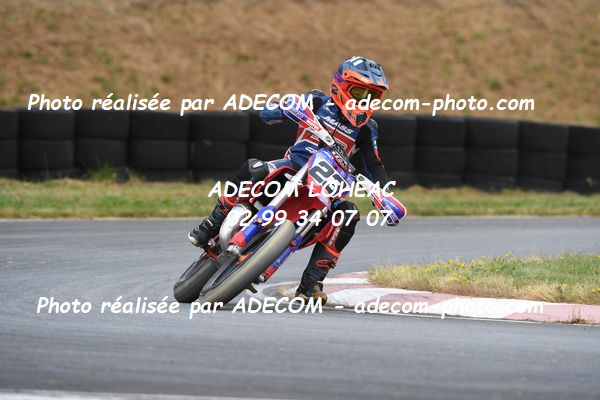 http://v2.adecom-photo.com/images//8.MOTO/2023/10_SUPERMOTARD_LOHEAC_2023/S4_65CC/BAFFELEUF_Louis/41A_6030.JPG