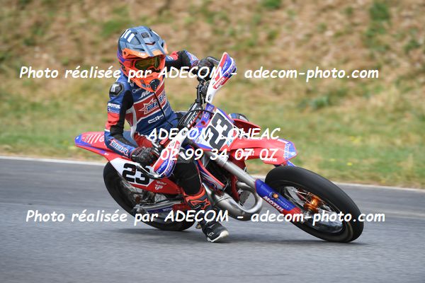 http://v2.adecom-photo.com/images//8.MOTO/2023/10_SUPERMOTARD_LOHEAC_2023/S4_65CC/BAFFELEUF_Louis/41A_8362.JPG