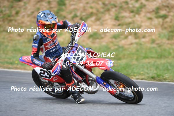 http://v2.adecom-photo.com/images//8.MOTO/2023/10_SUPERMOTARD_LOHEAC_2023/S4_65CC/BAFFELEUF_Louis/41A_8363.JPG