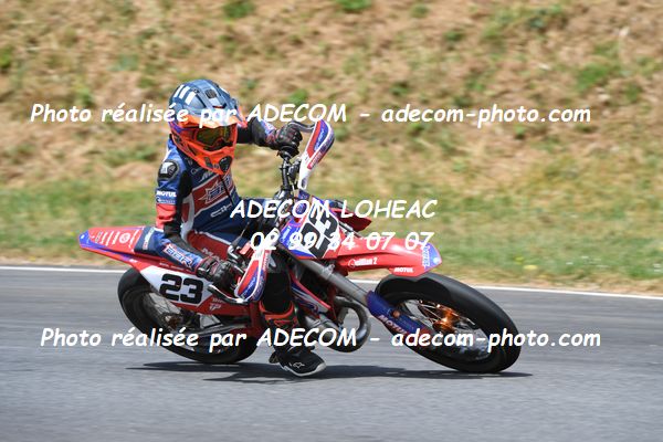 http://v2.adecom-photo.com/images//8.MOTO/2023/10_SUPERMOTARD_LOHEAC_2023/S4_65CC/BAFFELEUF_Louis/41A_8373.JPG