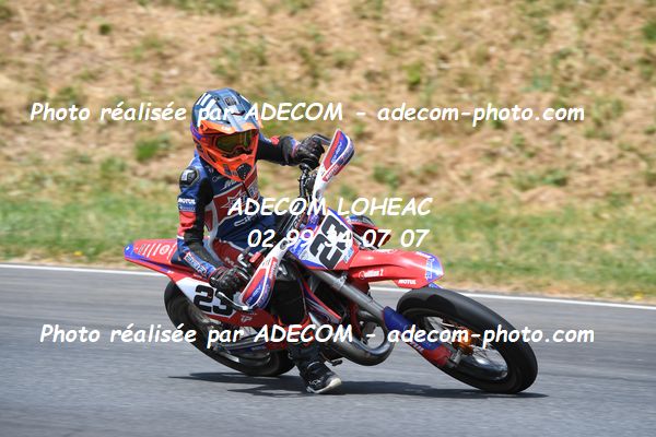 http://v2.adecom-photo.com/images//8.MOTO/2023/10_SUPERMOTARD_LOHEAC_2023/S4_65CC/BAFFELEUF_Louis/41A_8402.JPG