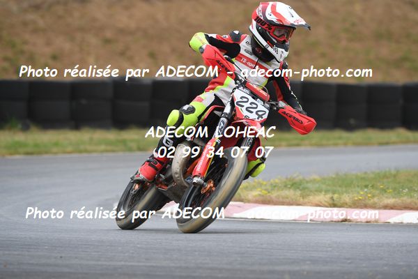 http://v2.adecom-photo.com/images//8.MOTO/2023/10_SUPERMOTARD_LOHEAC_2023/S4_65CC/BOSCH_Axel/41A_5994.JPG