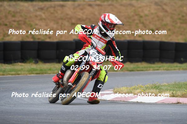 http://v2.adecom-photo.com/images//8.MOTO/2023/10_SUPERMOTARD_LOHEAC_2023/S4_65CC/BOSCH_Axel/41A_6035.JPG