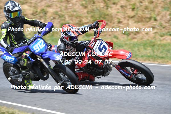 http://v2.adecom-photo.com/images//8.MOTO/2023/10_SUPERMOTARD_LOHEAC_2023/S4_65CC/DURAND_Valentin/41A_8409.JPG