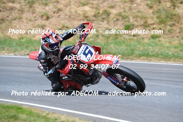 http://v2.adecom-photo.com/images//8.MOTO/2023/10_SUPERMOTARD_LOHEAC_2023/S4_65CC/DURAND_Valentin/41A_8433.JPG