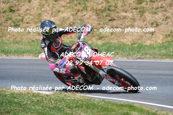 http://v2.adecom-photo.com/images//8.MOTO/2023/10_SUPERMOTARD_LOHEAC_2023/VETERAN_FEMININE/BAFFELEUF_Emma/41A_7789.JPG