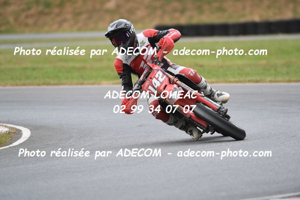 http://v2.adecom-photo.com/images//8.MOTO/2023/10_SUPERMOTARD_LOHEAC_2023/VETERAN_FEMININE/DENOYELLES_Sebastien/41A_0107.JPG