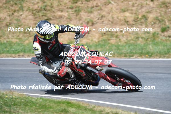 http://v2.adecom-photo.com/images//8.MOTO/2023/10_SUPERMOTARD_LOHEAC_2023/VETERAN_FEMININE/DEROUIN_Nicolas/41A_7733.JPG