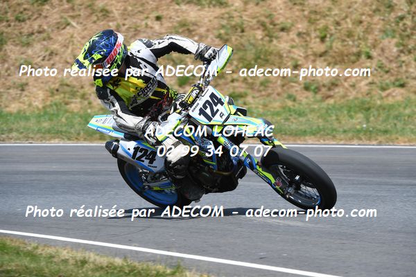 http://v2.adecom-photo.com/images//8.MOTO/2023/10_SUPERMOTARD_LOHEAC_2023/VETERAN_FEMININE/GIRAUD_Rochon/41A_7702.JPG