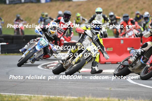 http://v2.adecom-photo.com/images//8.MOTO/2023/10_SUPERMOTARD_LOHEAC_2023/VETERAN_FEMININE/MEZARD_Stephane/41A_0006.JPG