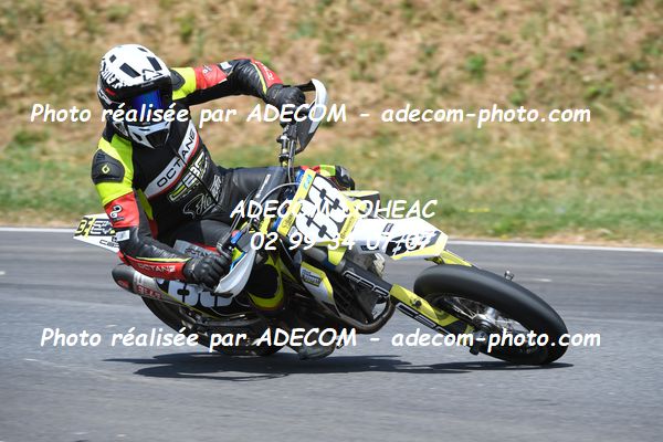 http://v2.adecom-photo.com/images//8.MOTO/2023/10_SUPERMOTARD_LOHEAC_2023/VETERAN_FEMININE/MEZARD_Stephane/41A_7781.JPG