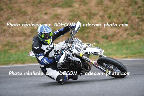 http://v2.adecom-photo.com/images//8.MOTO/2023/10_SUPERMOTARD_LOHEAC_2023/VETERAN_FEMININE/MICHALSKI_Jerome/41A_7454.JPG