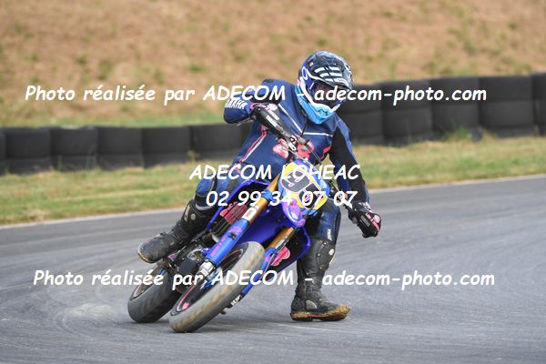 http://v2.adecom-photo.com/images//8.MOTO/2023/10_SUPERMOTARD_LOHEAC_2023/VETERAN_FEMININE/SALVATORE_Alex/41A_5866.JPG