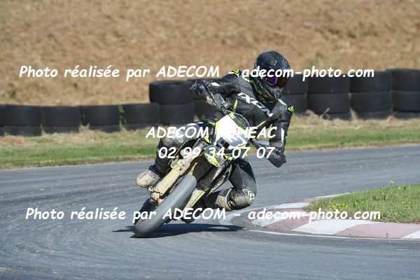 http://v2.adecom-photo.com/images//8.MOTO/2024/SUPERMOTARD_LOHEAC_2024/CHALLENGER/BONNEVAL_Charlie/00A_5580.JPG