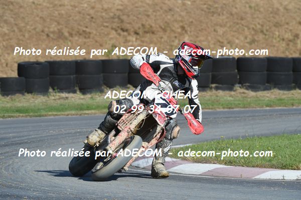http://v2.adecom-photo.com/images//8.MOTO/2024/SUPERMOTARD_LOHEAC_2024/CHALLENGER/CAHOREAU_Baptiste/00A_5464.JPG