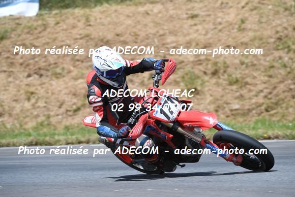 http://v2.adecom-photo.com/images//8.MOTO/2024/SUPERMOTARD_LOHEAC_2024/CHALLENGER/COMBARET_Damien/00A_3201.JPG