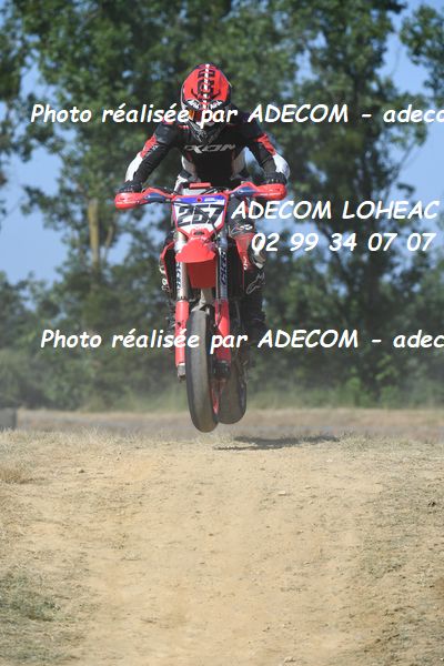 http://v2.adecom-photo.com/images//8.MOTO/2024/SUPERMOTARD_LOHEAC_2024/CHALLENGER/DUMONTIER_Anthony/00A_1797.JPG