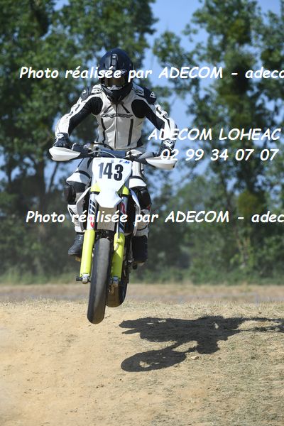 http://v2.adecom-photo.com/images//8.MOTO/2024/SUPERMOTARD_LOHEAC_2024/CHALLENGER/PERRAULT_Luigi/00A_2224.JPG