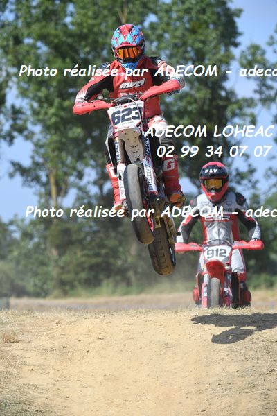 http://v2.adecom-photo.com/images//8.MOTO/2024/SUPERMOTARD_LOHEAC_2024/CHALLENGER/PYECH_Axel/00A_2410.JPG