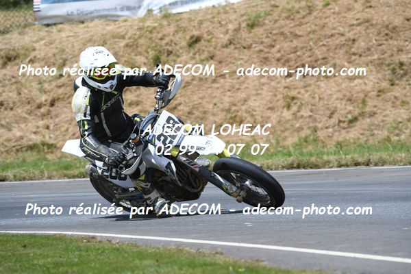 http://v2.adecom-photo.com/images//8.MOTO/2024/SUPERMOTARD_LOHEAC_2024/CHALLENGER/SYLVESTRE_Jonathan/00A_3287.JPG
